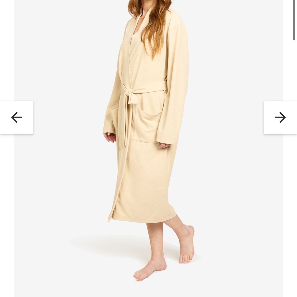 Line & Dot waffle knit robe NWOT